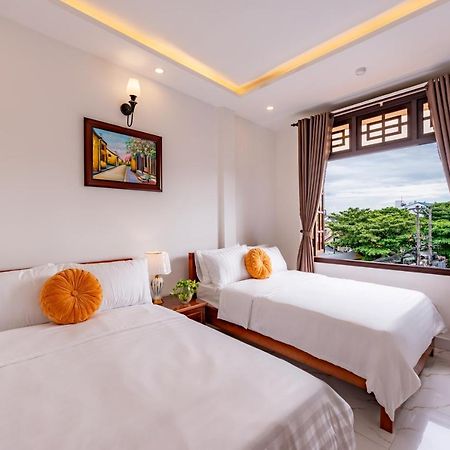 Golden Sun Hotel Хойан Экстерьер фото