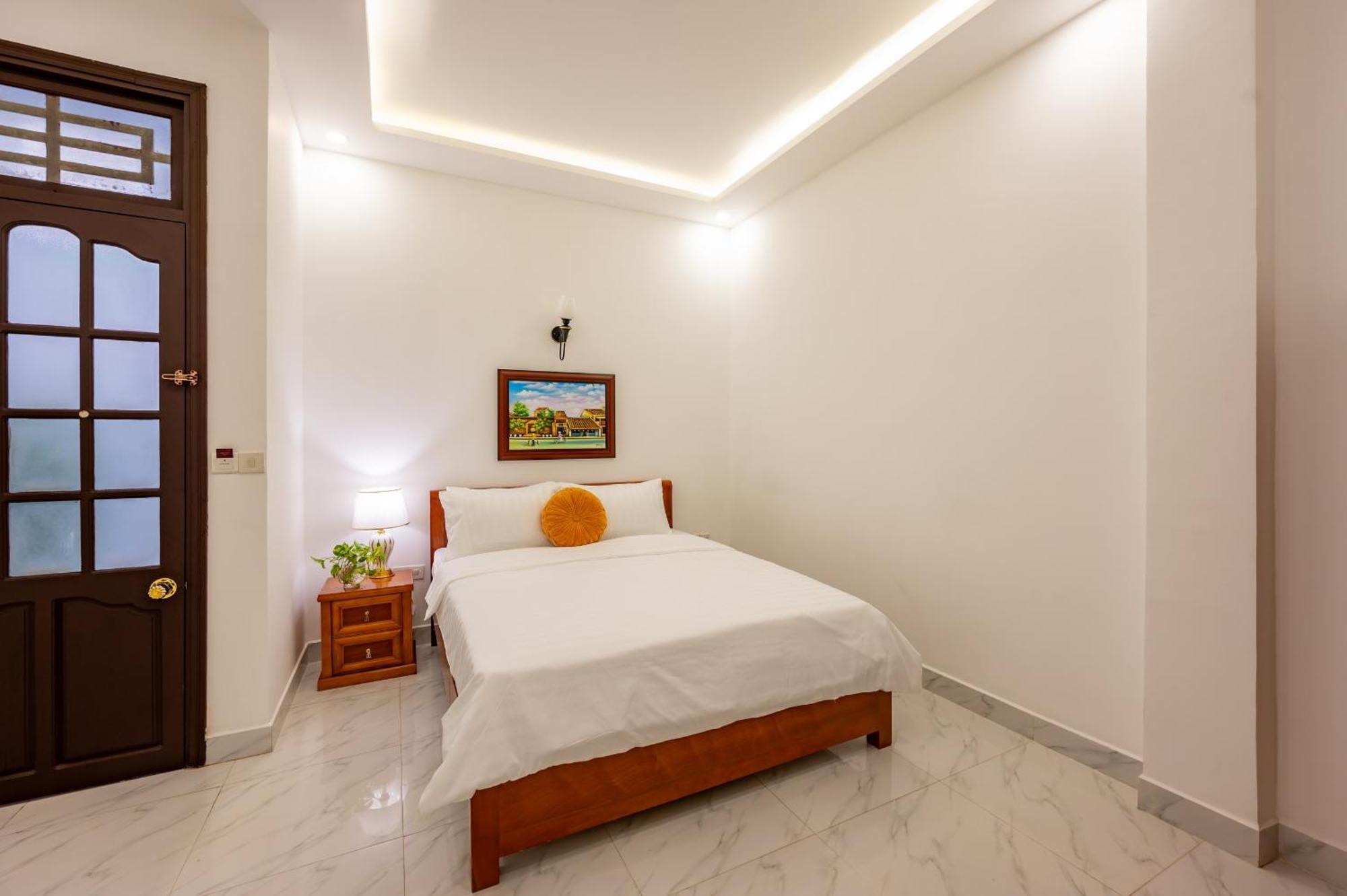 Golden Sun Hotel Хойан Экстерьер фото